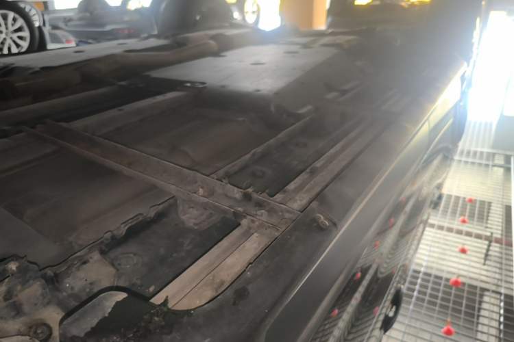 Used Nissan Qashqai 2019 2.0L CVT Luxury Edition Right Side Sill
