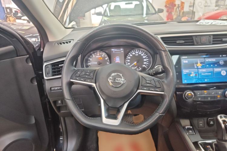 Used Nissan Qashqai 2019 2.0L CVT Luxury Edition Steering Wheel
