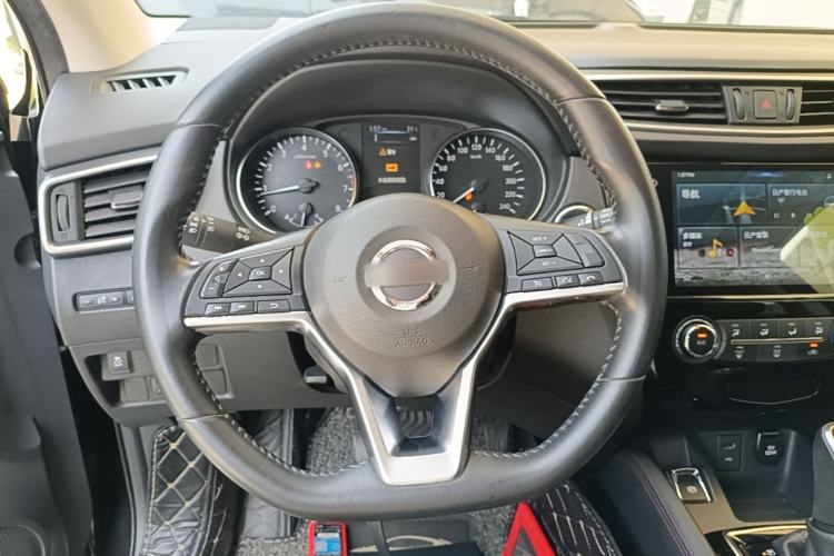 Used Nissan Qashqai 2019 2.0L CVT Luxury Edition Steering Wheel