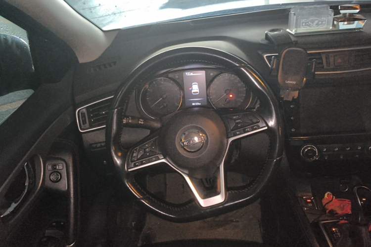 Used Nissan Qashqai 2019 2.0L CVT Luxury Edition Steering Wheel