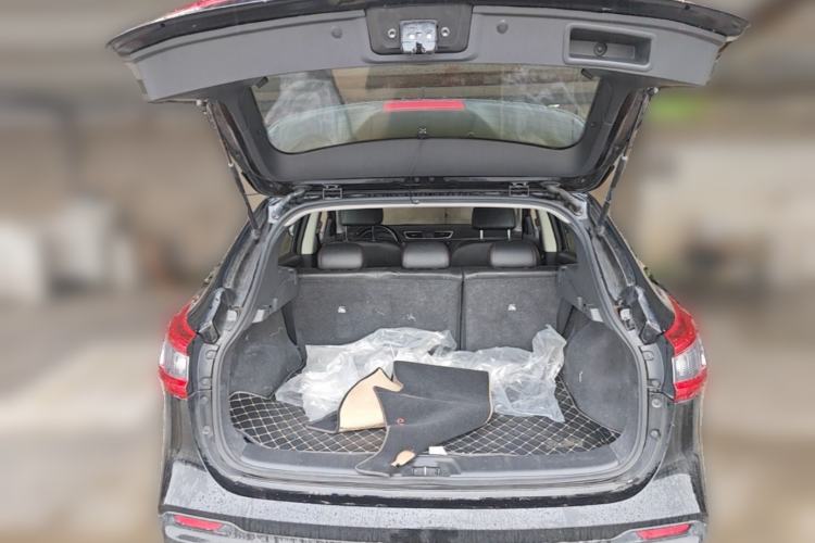 Used Nissan Qashqai 2019 2.0L CVT Luxury Edition Trunk