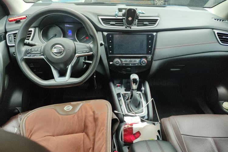 Used Nissan Qashqai 2019 2.0L CVT Smart Enjoyment Version Center Console