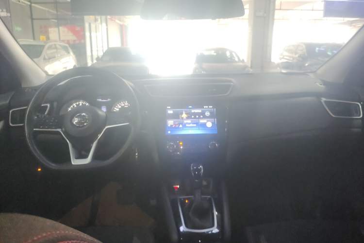 Used Nissan Qashqai 2019 2.0L CVT Smart Enjoyment Version Center Console