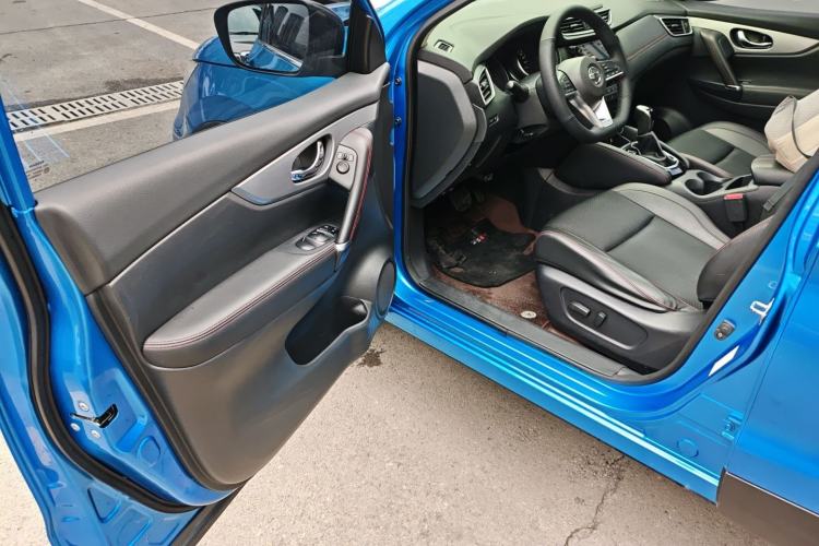 Used Nissan Qashqai 2019 2.0L CVT Luxury Edition Driver Seat