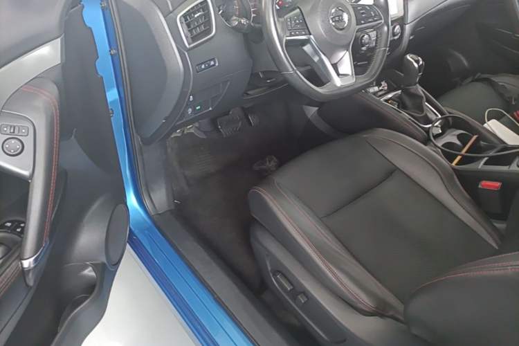 Used Nissan Qashqai 2019 2.0L CVT Luxury Edition Driver Seat