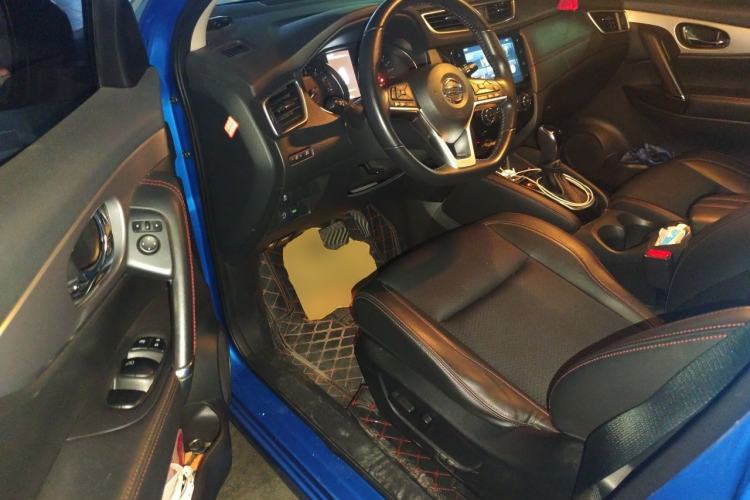 Used Nissan Qashqai 2019 2.0L CVT Luxury Edition Driver Seat