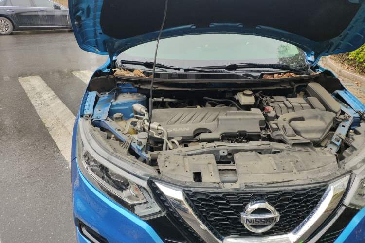 Used Nissan Qashqai 2019 2.0L CVT Smart Enjoyment Version Engine Bay Right