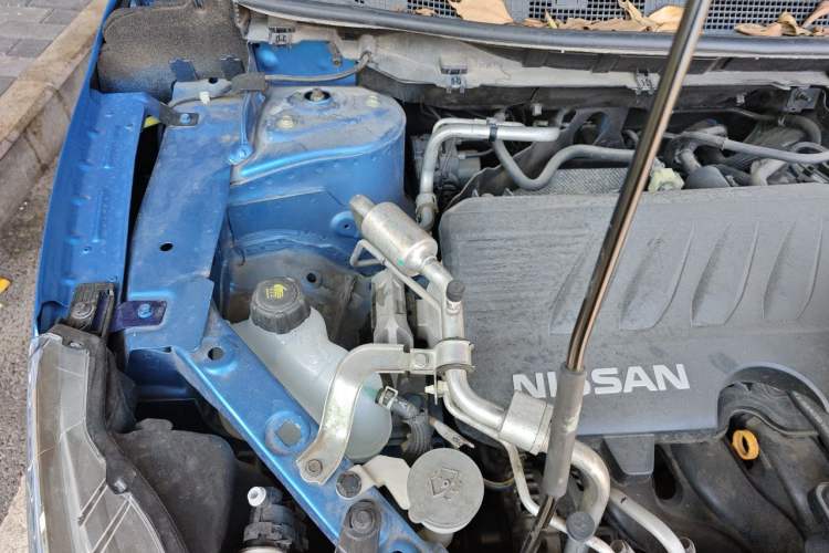 Used Nissan Qashqai 2019 2.0L CVT Luxury Edition Engine Bay Right