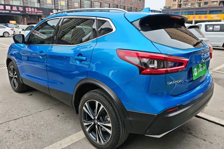 Used Nissan Qashqai 2019 2.0L CVT Luxury Edition Exterior 2
