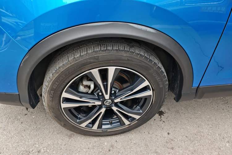 Used Nissan Qashqai 2019 2.0L CVT Luxury Edition Exterior 4