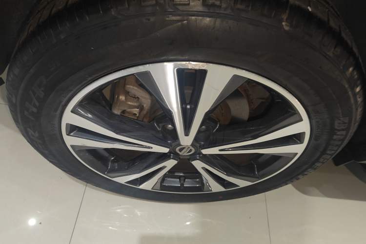 Used Nissan Qashqai 2019 2.0L CVT Luxury Edition Exterior 5