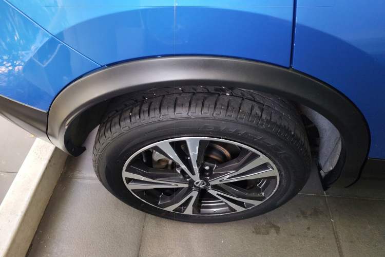 Used Nissan Qashqai 2019 2.0L CVT Luxury Edition Exterior 5