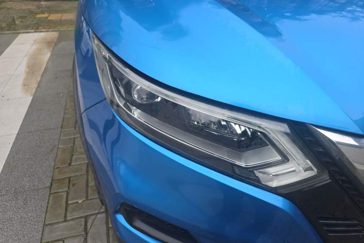 Used Nissan Qashqai 2019 2.0L CVT Luxury Edition Exterior 6