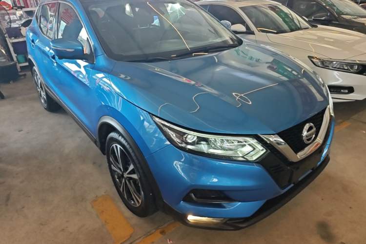 Used Nissan Qashqai 2019 2.0L CVT Luxury Edition Front Right 45 Deg
