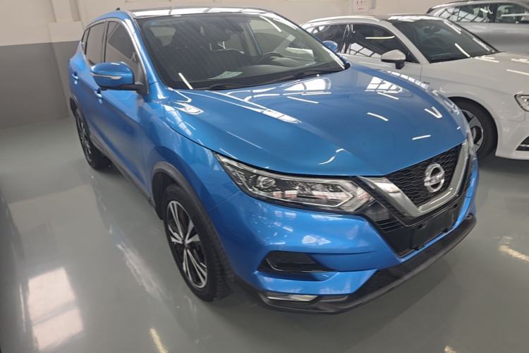 Used Nissan Qashqai 2019 2.0L CVT Luxury Edition Front Right 45 Deg