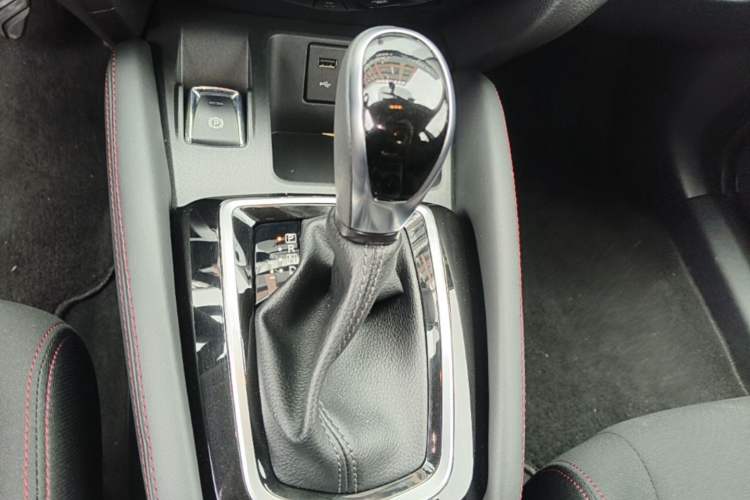 Used Nissan Qashqai 2019 2.0L CVT Smart Enjoyment Version Gear Lever