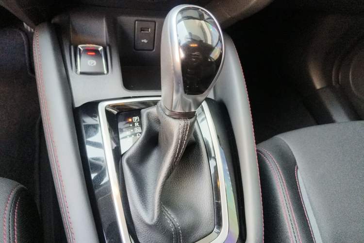 Used Nissan Qashqai 2019 2.0L CVT Smart Enjoyment Version Gear Lever
