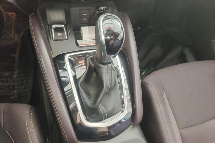 Used Nissan Qashqai 2019 2.0L CVT Smart Enjoyment Version Gear Lever