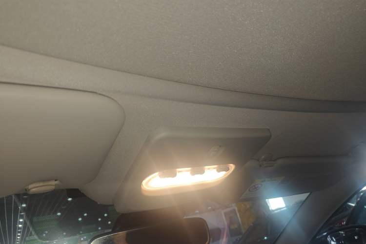 Used Nissan Qashqai 2019 2.0L CVT Luxury Edition Headliner