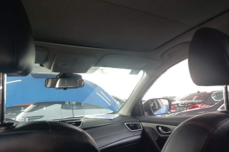 Used Nissan Qashqai 2019 2.0L CVT Luxury Edition Headliner