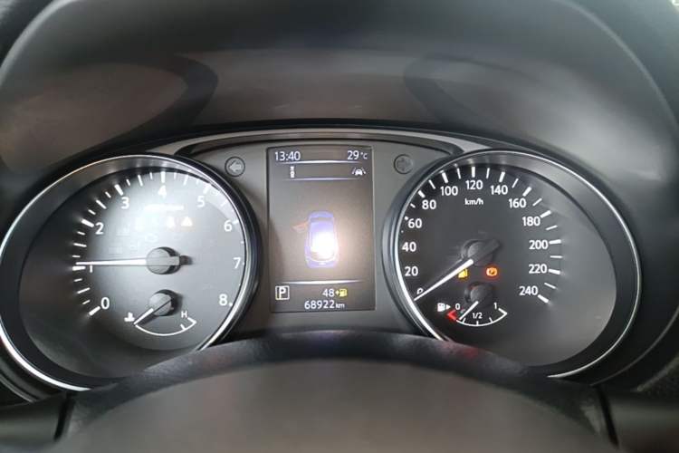 Used Nissan Qashqai 2019 2.0L CVT Luxury Edition Instrument Cluster