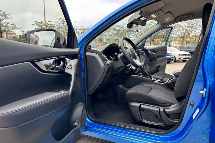 Used Nissan Qashqai 2019 2.0L CVT Smart Enjoyment Version Interior 3