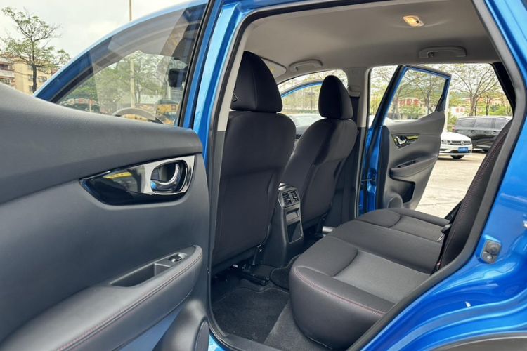 Used Nissan Qashqai 2019 2.0L CVT Smart Enjoyment Version Interior 6