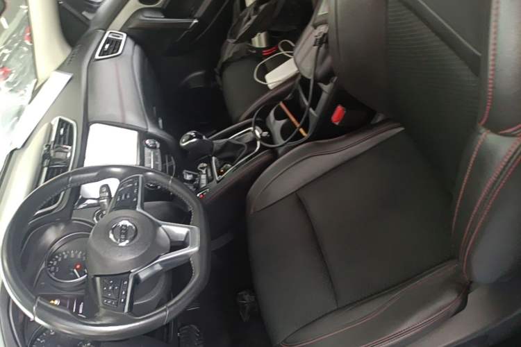 Used Nissan Qashqai 2019 2.0L CVT Luxury Edition Left Front Seat