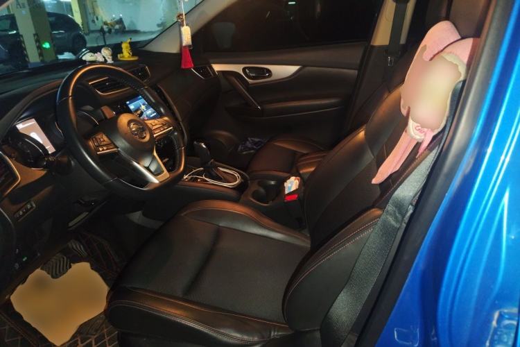 Used Nissan Qashqai 2019 2.0L CVT Luxury Edition Left Front Seat