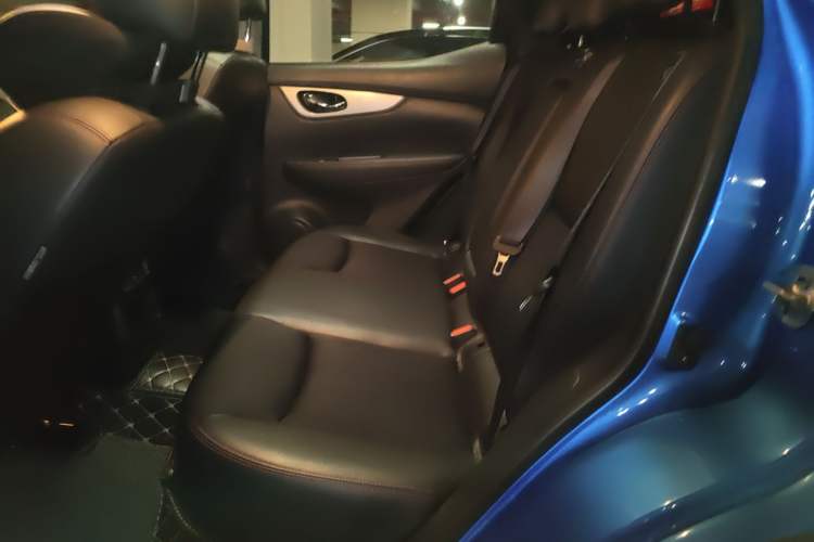 Used Nissan Qashqai 2019 2.0L CVT Luxury Edition Left Rear Seat