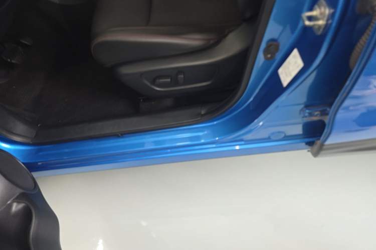 Used Nissan Qashqai 2019 2.0L CVT Luxury Edition Left Side Sill