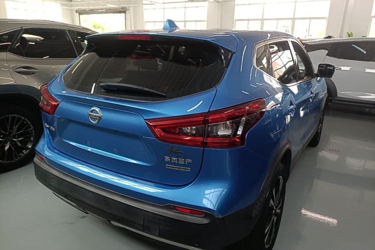 Used Nissan Qashqai 2019 2.0L CVT Luxury Edition Rear Right 45 Deg