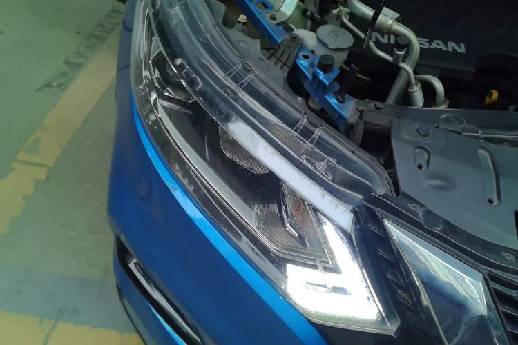 Used Nissan Qashqai 2019 2.0L CVT Smart Enjoyment Version Right Front Headlight