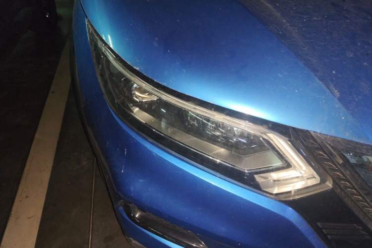 Used Nissan Qashqai 2019 2.0L CVT Luxury Edition Right Front Headlight