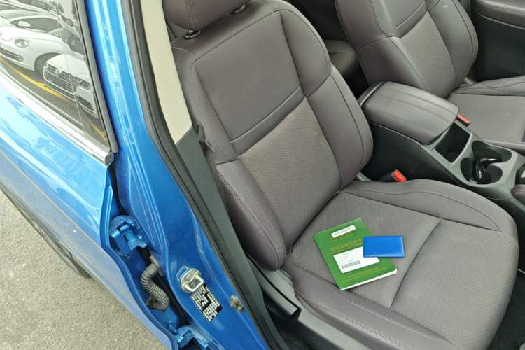 Used Nissan Qashqai 2019 2.0L CVT Luxury Edition Right Front Seat