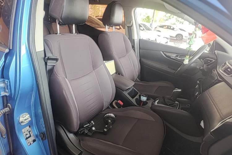 Used Nissan Qashqai 2019 2.0L CVT Smart Enjoyment Version Right Front Seat