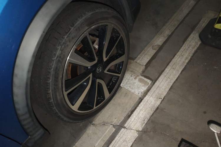 Used Nissan Qashqai 2019 2.0L CVT Flagship Edition Right Front Wheel Hub