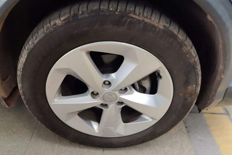 Used Nissan Qashqai 2019 2.0L CVT Smart Enjoyment Version Right Front Wheel Hub