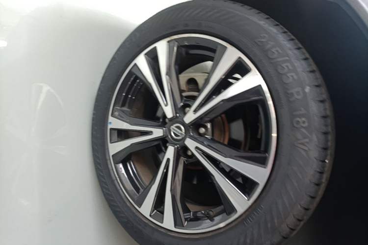 Used Nissan Qashqai 2019 2.0L CVT Luxury Edition Right Rear Wheel Hub