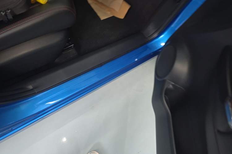 Used Nissan Qashqai 2019 2.0L CVT Luxury Edition Right Side Sill