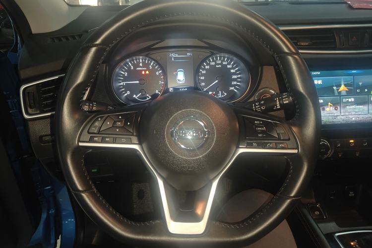 Used Nissan Qashqai 2019 2.0L CVT Luxury Edition Steering Wheel