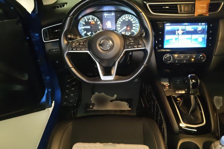 Used Nissan Qashqai 2019 2.0L CVT Luxury Edition Steering Wheel