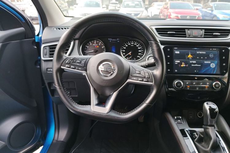 Used Nissan Qashqai 2019 2.0L CVT Luxury Edition Steering Wheel