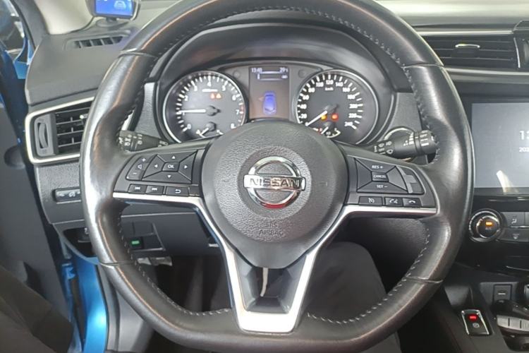 Used Nissan Qashqai 2019 2.0L CVT Luxury Edition Steering Wheel
