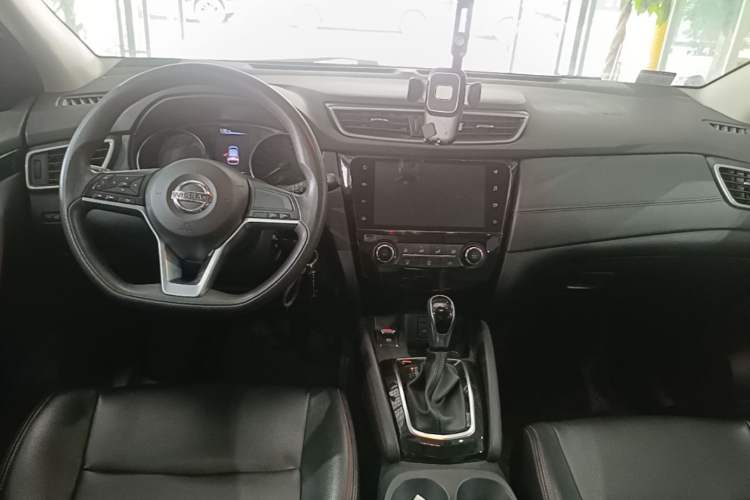 Used Nissan Qashqai 2019 2.0L CVT Smart Enjoyment Version Center Console