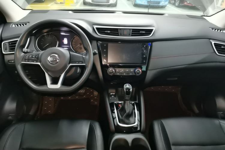 Used Nissan Qashqai 2019 2.0L CVT Smart Enjoyment Version Center Console