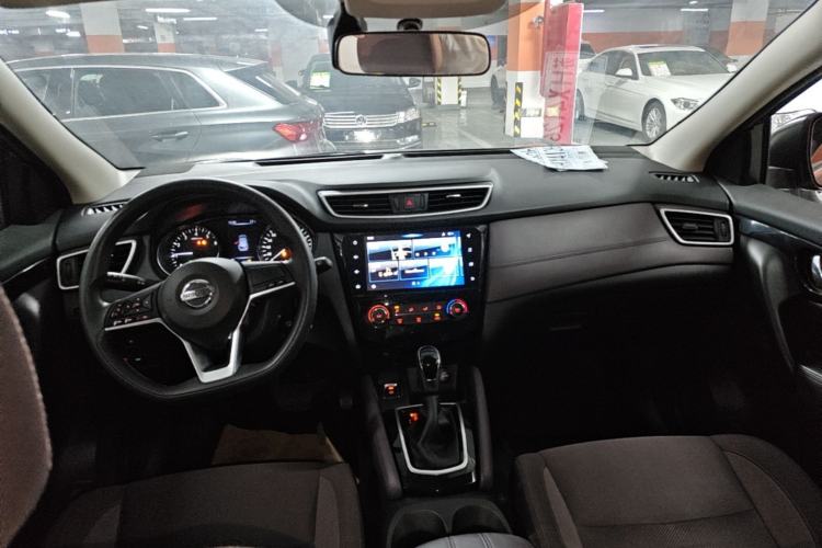 Used Nissan Qashqai 2019 2.0L CVT Smart Enjoyment Version Center Console