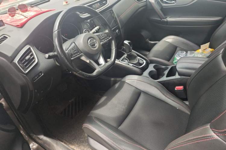 Used Nissan Qashqai 2019 2.0L CVT Luxury Edition Driver Seat