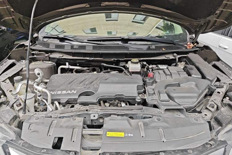 Used Nissan Qashqai 2019 2.0L CVT Luxury Edition Engine Bay