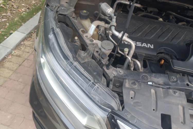 Used Nissan Qashqai 2019 2.0L CVT Luxury Edition Engine Bay Right